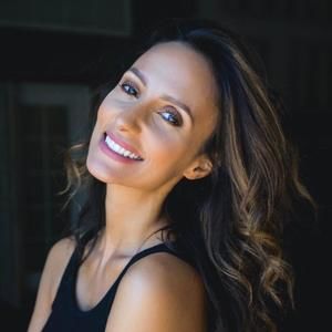 Meet your Posher, Clarice